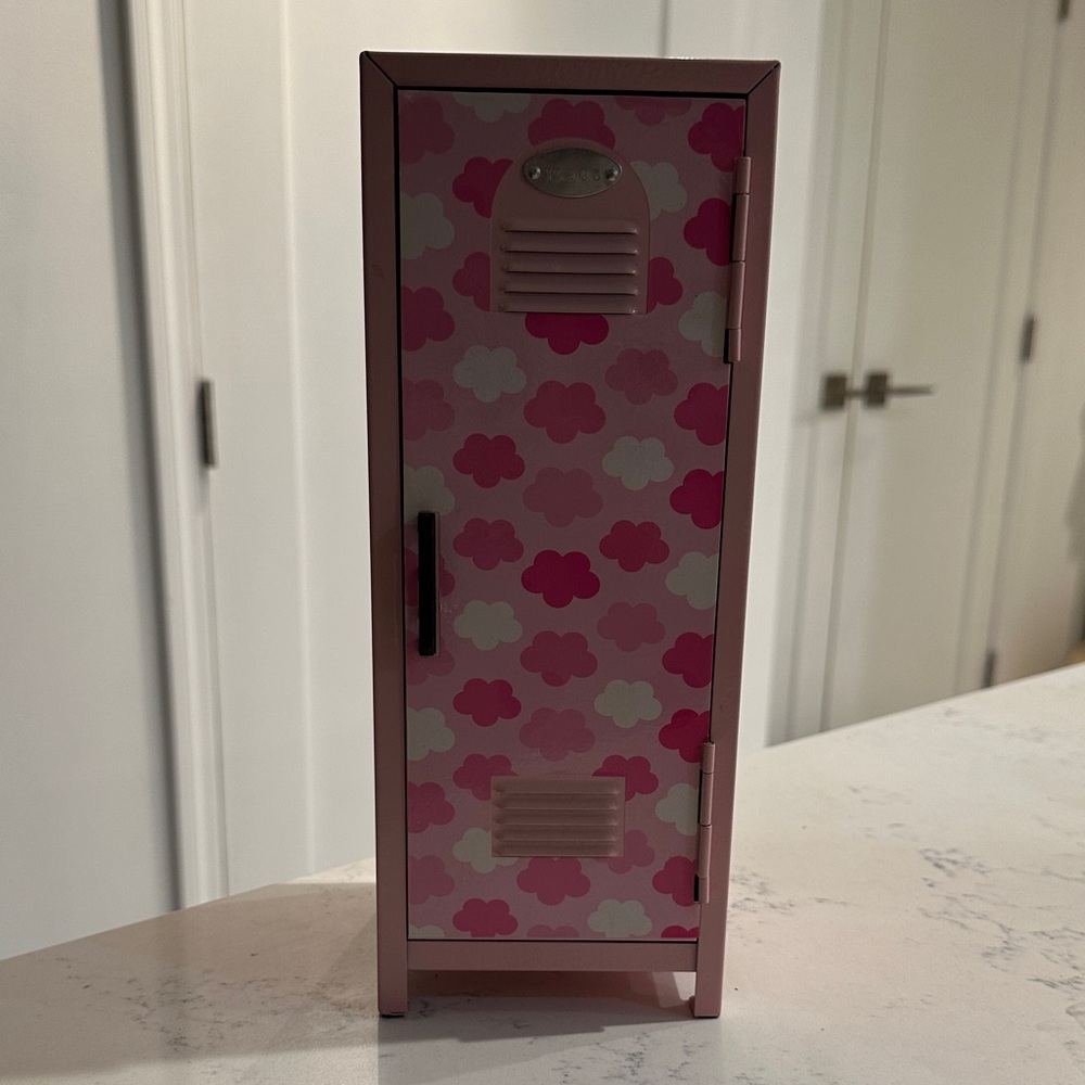 Pink Cloud Pattern Mini Locker